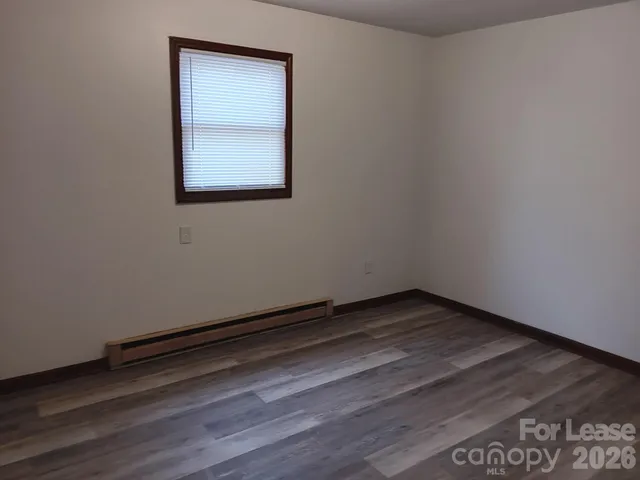 $995 | 304 Kristin Lane, Unit 3, Hudson, NC 28638