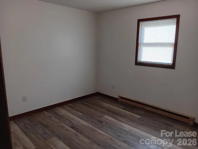 $995 | 304 Kristin Lane, Unit 3, Hudson, NC 28638