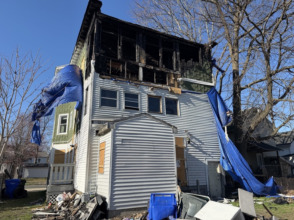 583 Union Street Springfield, MA 01109 - Photo 3 of 12