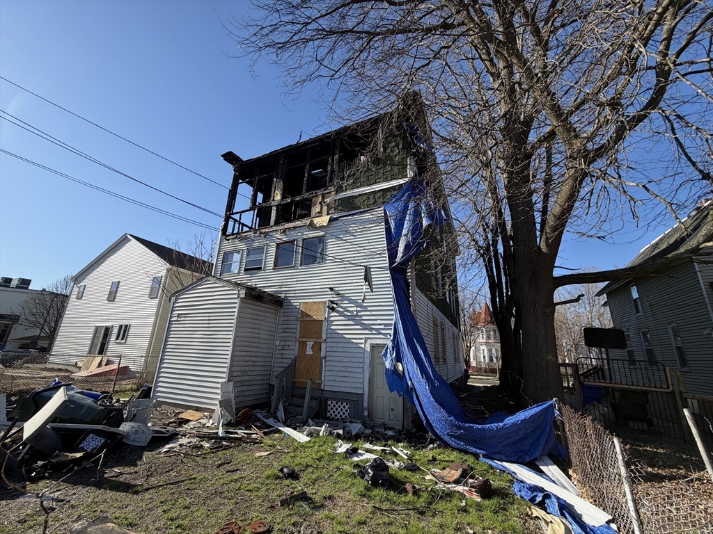 583 Union Street Springfield, MA 01109 - Photo 5 of 12