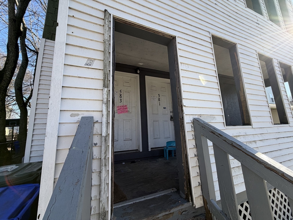 583 Union Street Springfield, MA 01109 - Photo 9 of 12