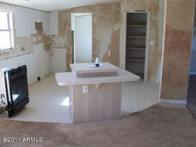 1766 South Sombrero Road Apache Junction, AZ 85119 - Photo 8 of 14 Kitchen