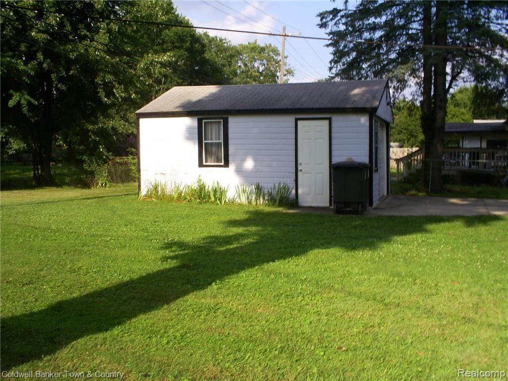24766 Wick Road Taylor, MI 48180 - Photo 9 of 27 S5031363.JPG