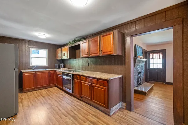 $170,000 | 413 East Bernard Avenue, Greeneville, TN 37745