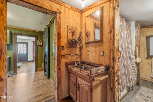 $170,000 | 413 East Bernard Avenue, Greeneville, TN 37745