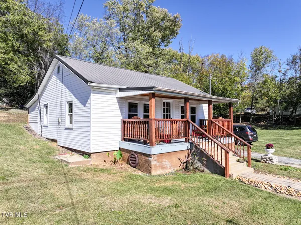 $170,000 | 413 East Bernard Avenue, Greeneville, TN 37745