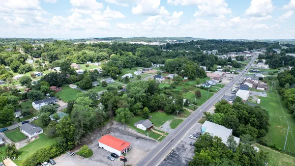 $170,000 | 413 East Bernard Avenue, Greeneville, TN 37745