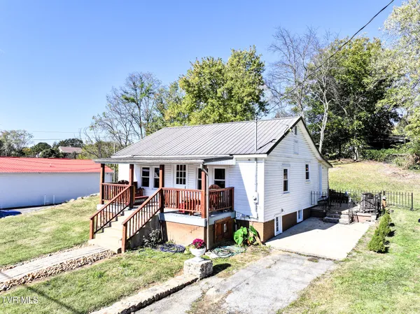 $170,000 | 413 East Bernard Avenue, Greeneville, TN 37745