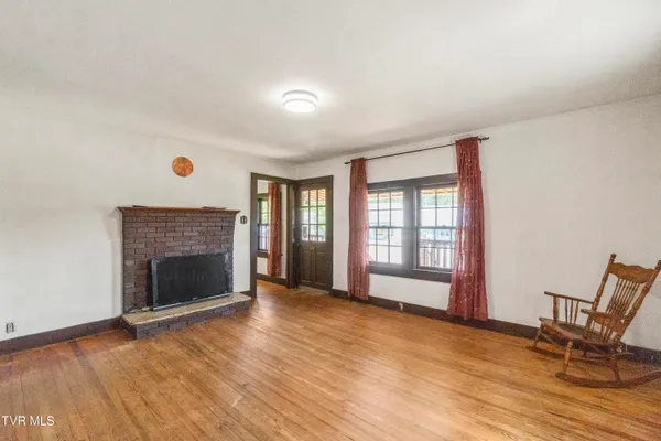 $170,000 | 413 East Bernard Avenue, Greeneville, TN 37745