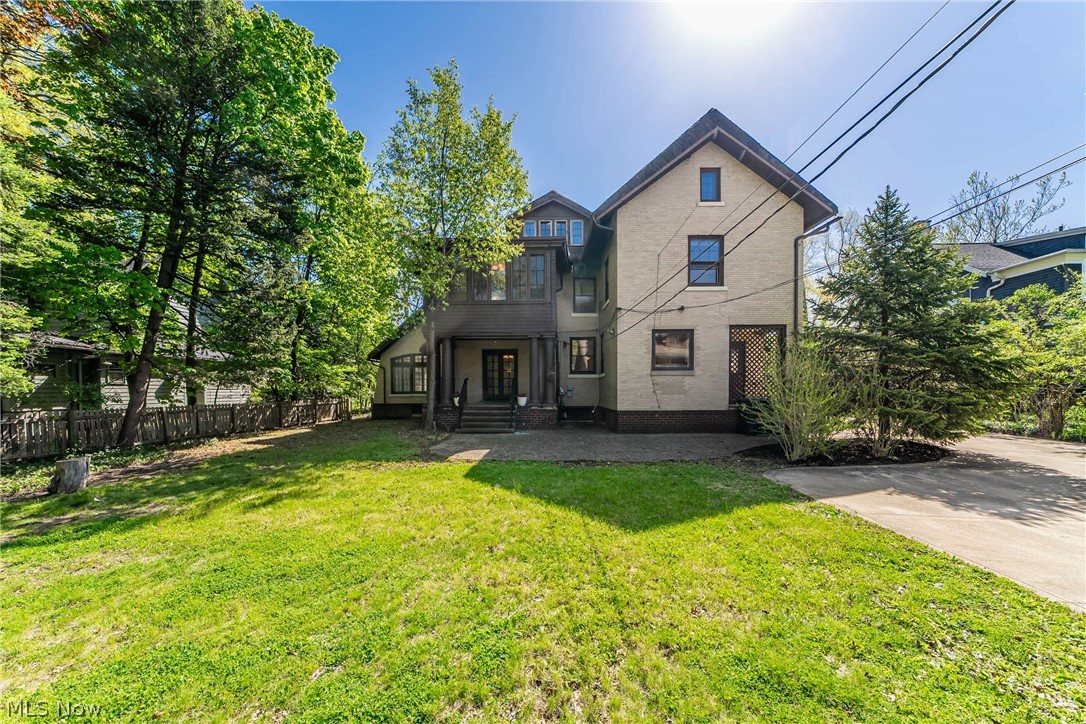 2170 South Overlook Road Cleveland Heights, OH 44106 - Photo 4 of 50 Gallery Image 4