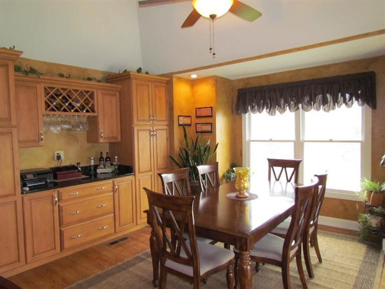 302 Sasser School Road London, KY 40744 - Photo 11 of 35 dining area