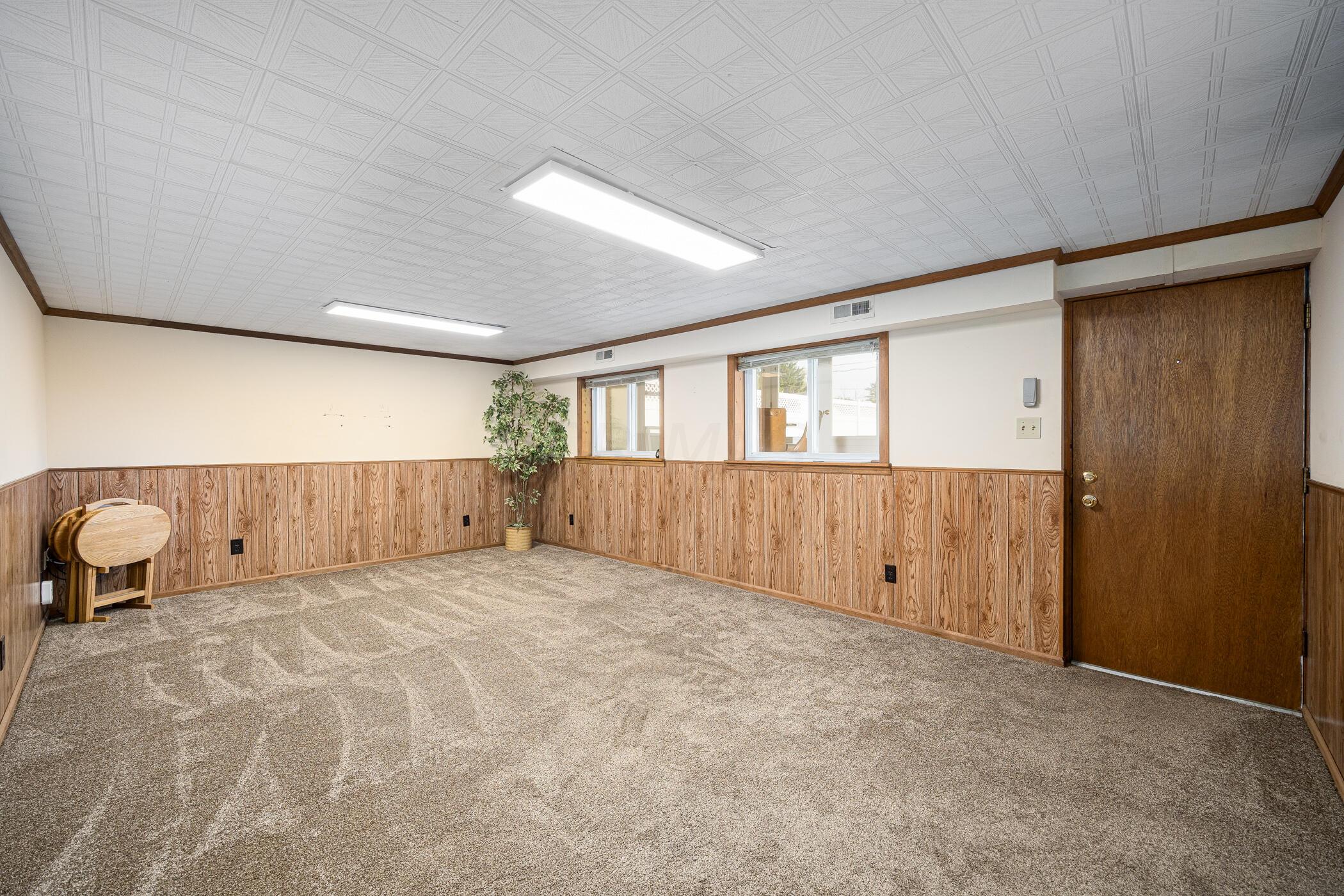 3872 Lynward Road Columbus, OH 43228 - Photo 25 of 47 Lower Level Finished Area