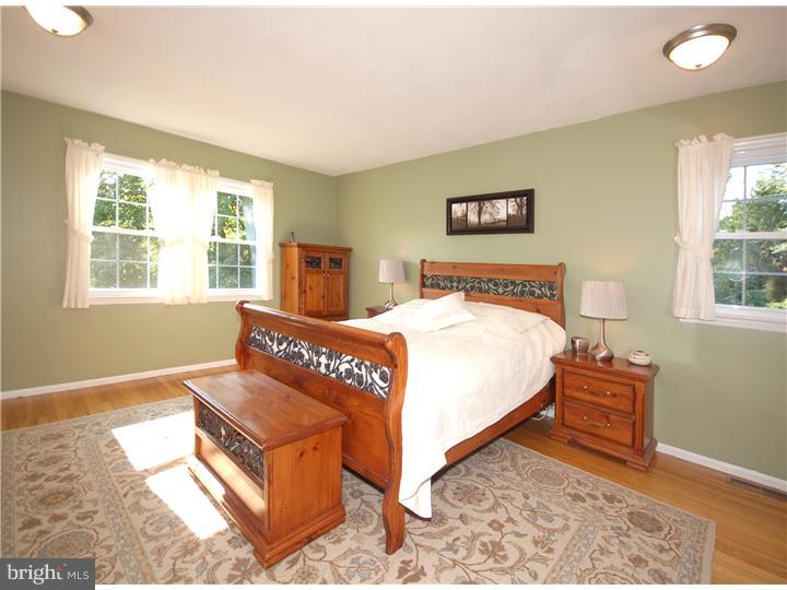 20 Fieldston Road West Windsor, NJ 08550 - Photo 22 of 25 Master Bedroom