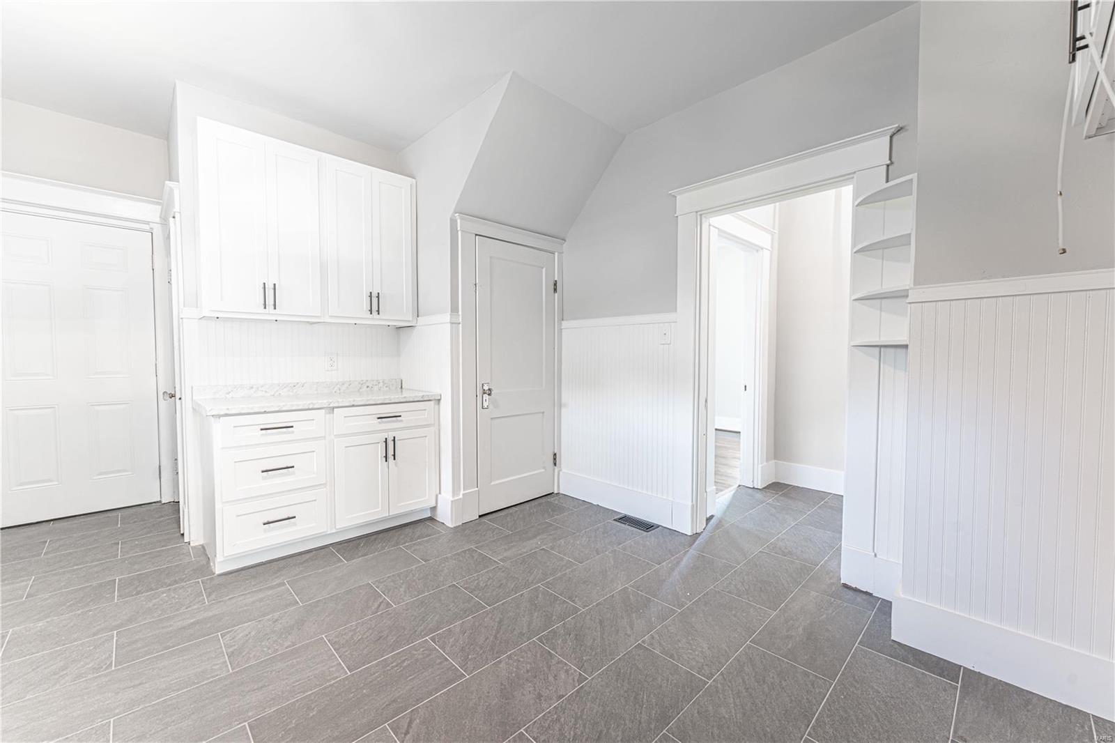 553 West 2nd Street Washington, MO 63090 - Photo 10 of 25