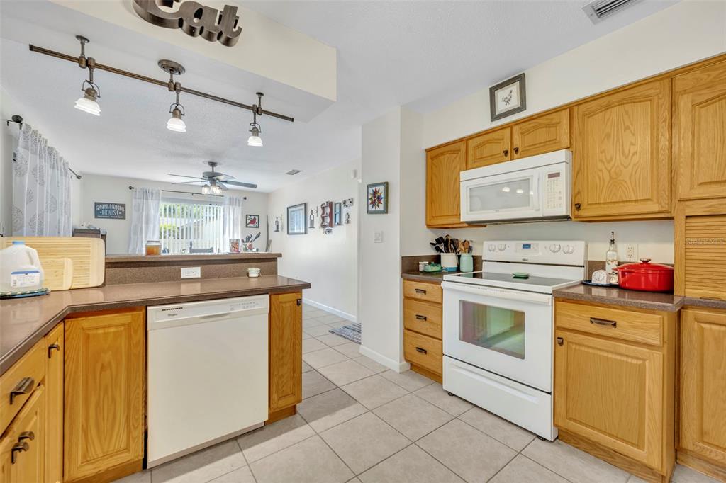 9830 Bunker Road Leesburg, FL 34788 - Photo 12 of 52 Gallery Image 12