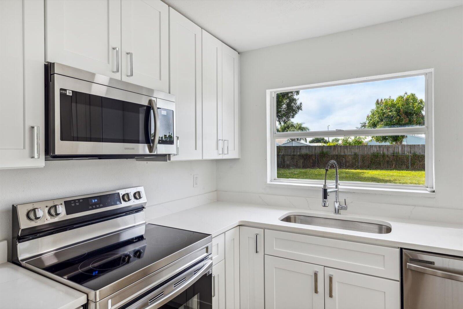 317 Southwest Kentwood Road Port St. Lucie, FL 34953 - Photo 11 of 32 08-ken in-5