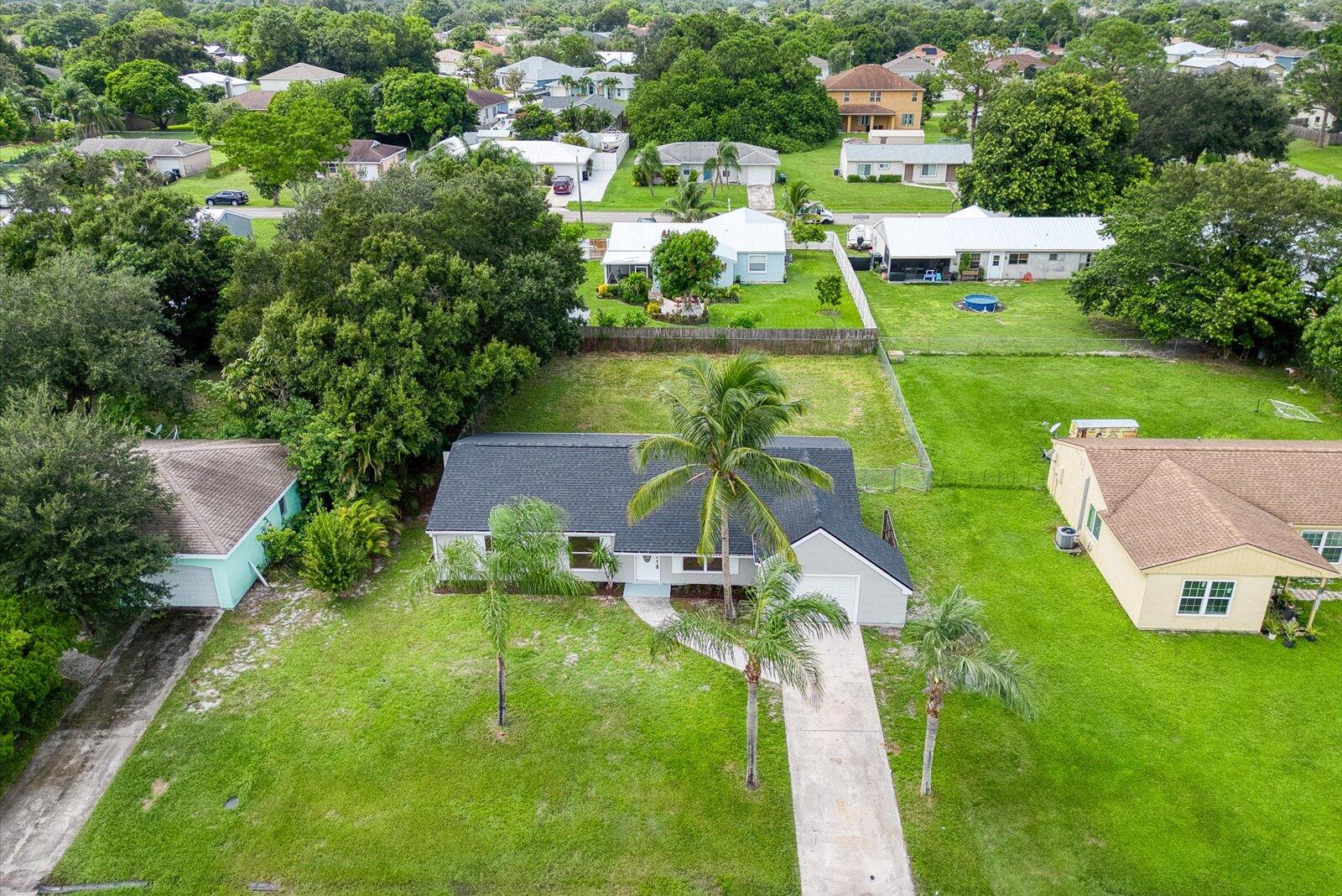 317 Southwest Kentwood Road Port St. Lucie, FL 34953 - Photo 2 of 32 26-ken ex-2