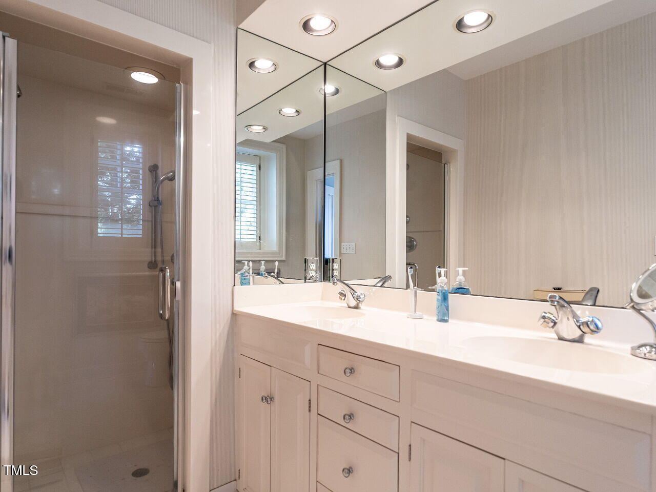 921 Vance Street Raleigh, NC 27608 - Photo 24 of 33 024-1280x960-primary-bath