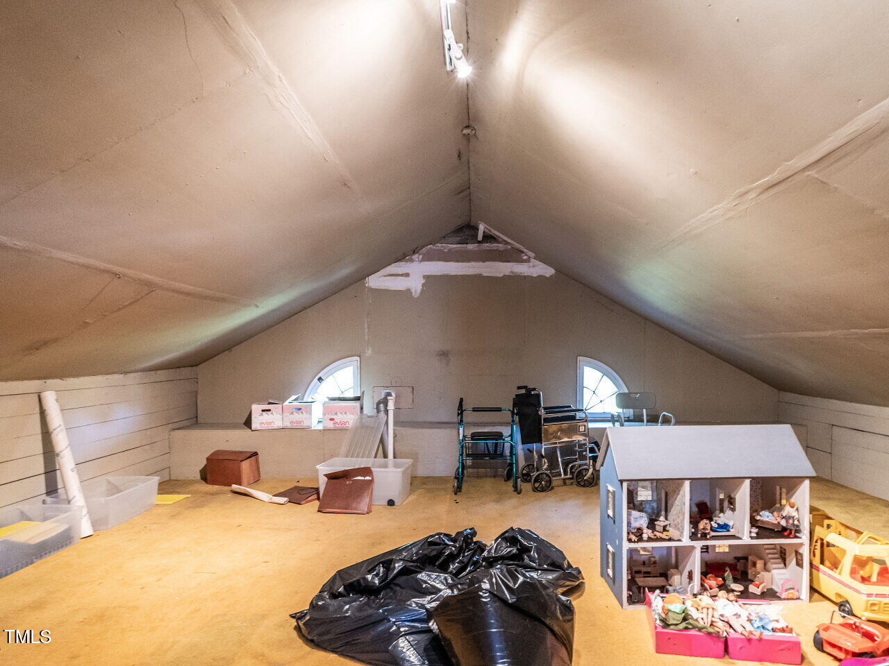 921 Vance Street Raleigh, NC 27608 - Photo 25 of 33 025-1280x960-walk-up-attic