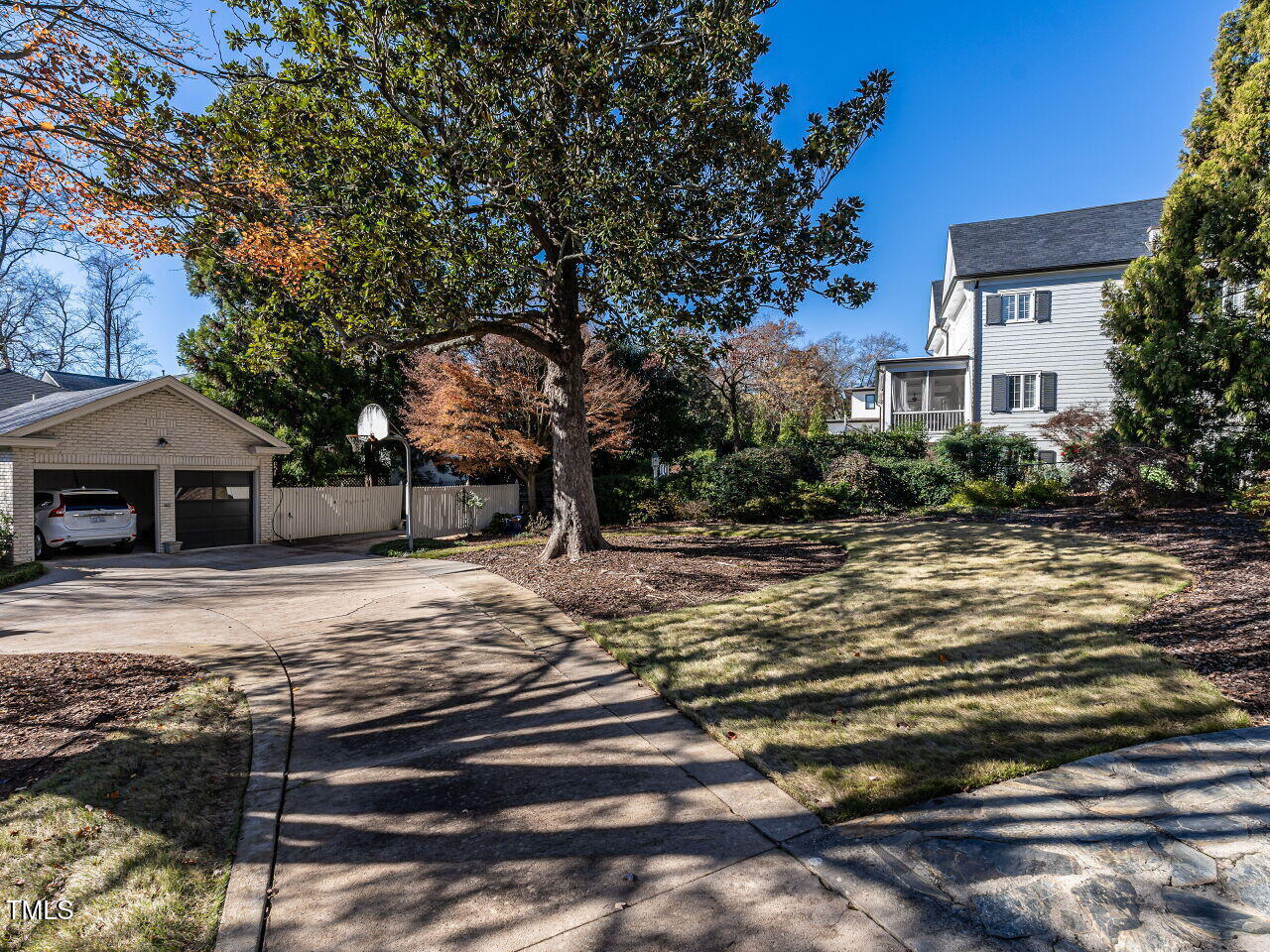 921 Vance Street Raleigh, NC 27608 - Photo 31 of 33 031-1280x960-backyard
