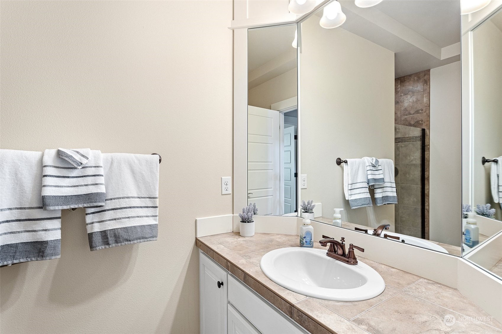 3721 209th Street Southeast Bothell, WA 98021 - Photo 15 of 27