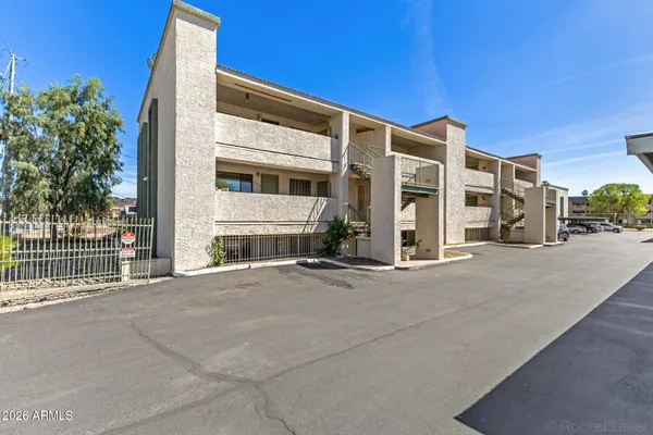 $230,000 | 214 East Ruth Avenue, Unit 109, Phoenix, AZ 85020