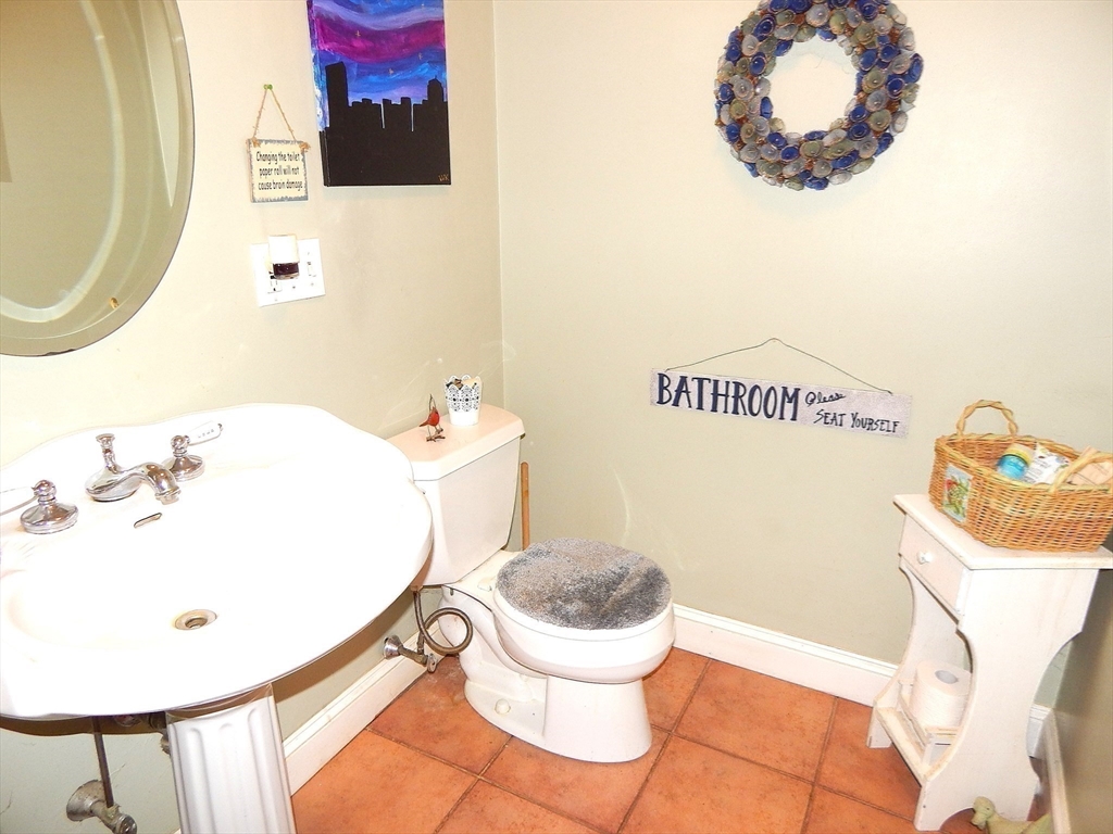 26 Cobbler Road Mansfield, MA 02048 - Photo 16 of 42 Gallery Image 16