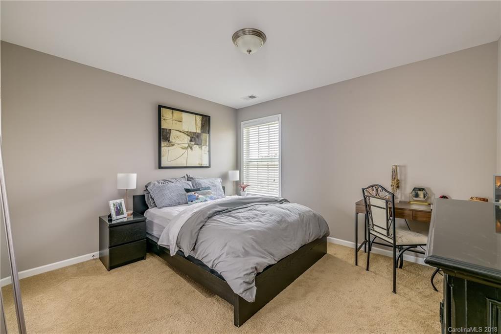 7515 Hamilton Bridge Road, Unit 118 Charlotte, NC 28278 - Photo 17 of 20 Gallery Image 17