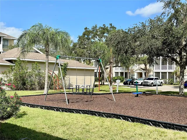 $1,700 | 4802 51st Street West, Unit 106, Bradenton, FL 34210