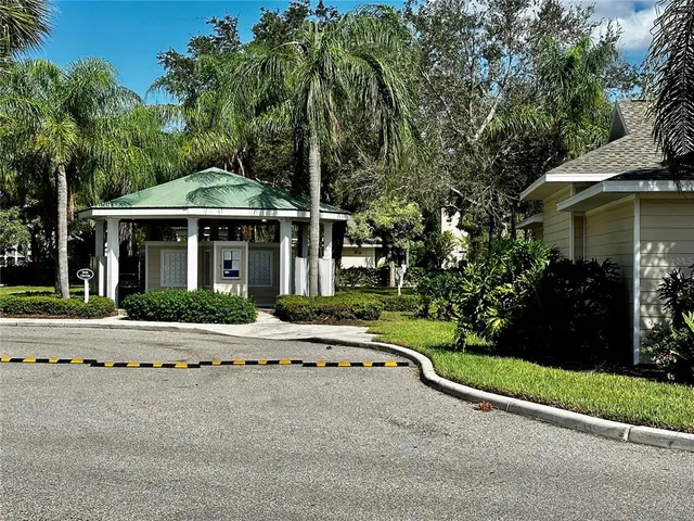 $1,700 | 4802 51st Street West, Unit 106, Bradenton, FL 34210