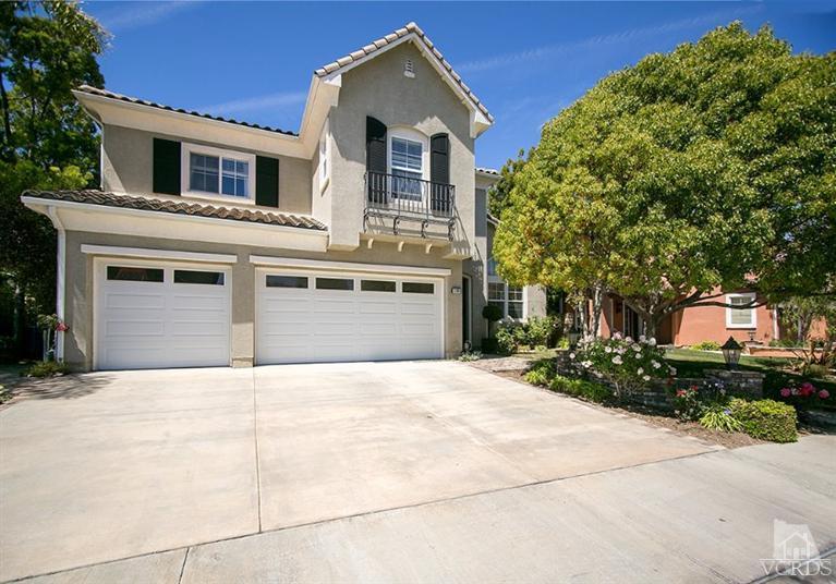 239 Knoll Ridge Road Simi Valley, CA 93065 - Photo 1 of 61 a house with a outdoor space