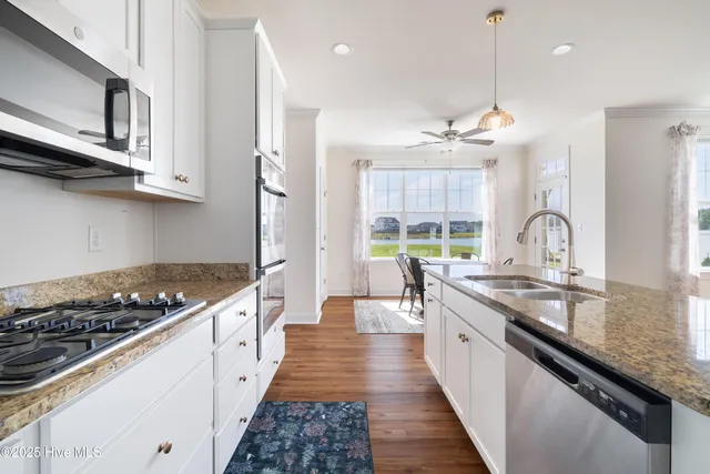 $585,000 | 300 Farmstead Loop, Moyock, NC 27958