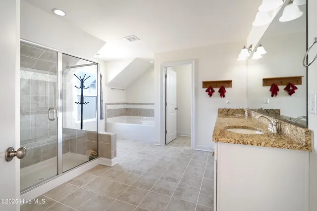 $585,000 | 300 Farmstead Loop, Moyock, NC 27958