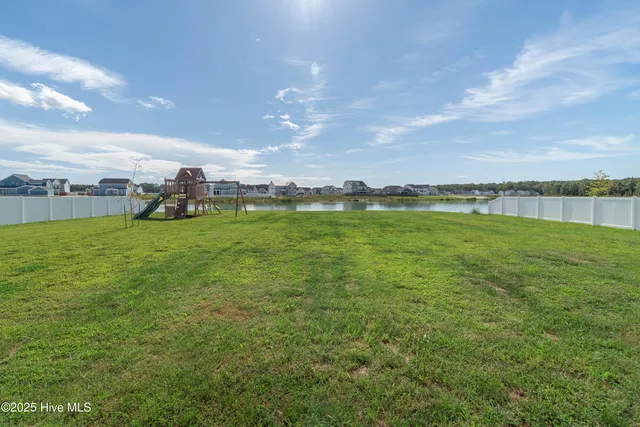 $585,000 | 300 Farmstead Loop, Moyock, NC 27958