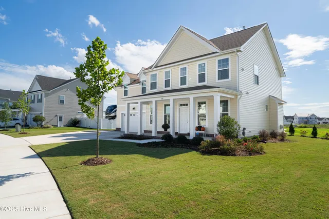 $585,000 | 300 Farmstead Loop, Moyock, NC 27958