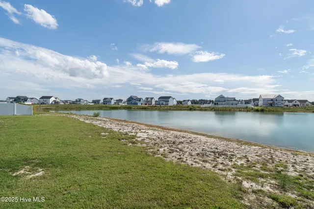 $585,000 | 300 Farmstead Loop, Moyock, NC 27958