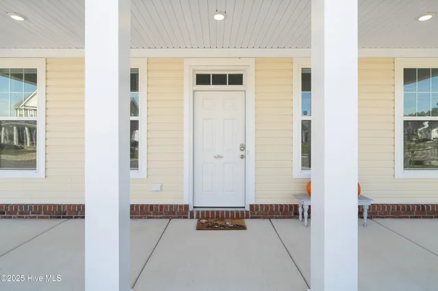 $585,000 | 300 Farmstead Loop, Moyock, NC 27958