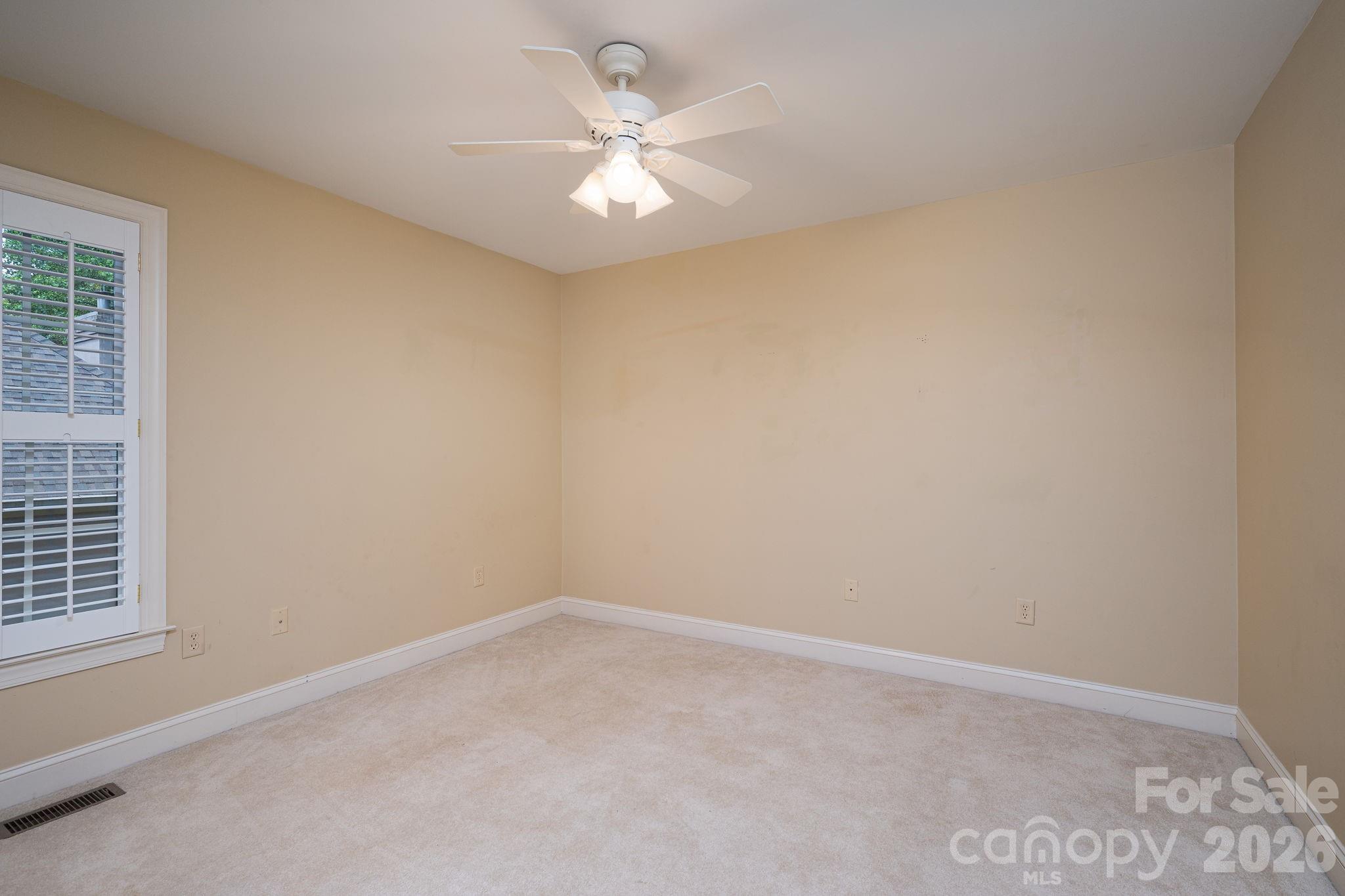 116 28th Avenue Northwest Hickory, NC 28601 - Photo 33 of 48