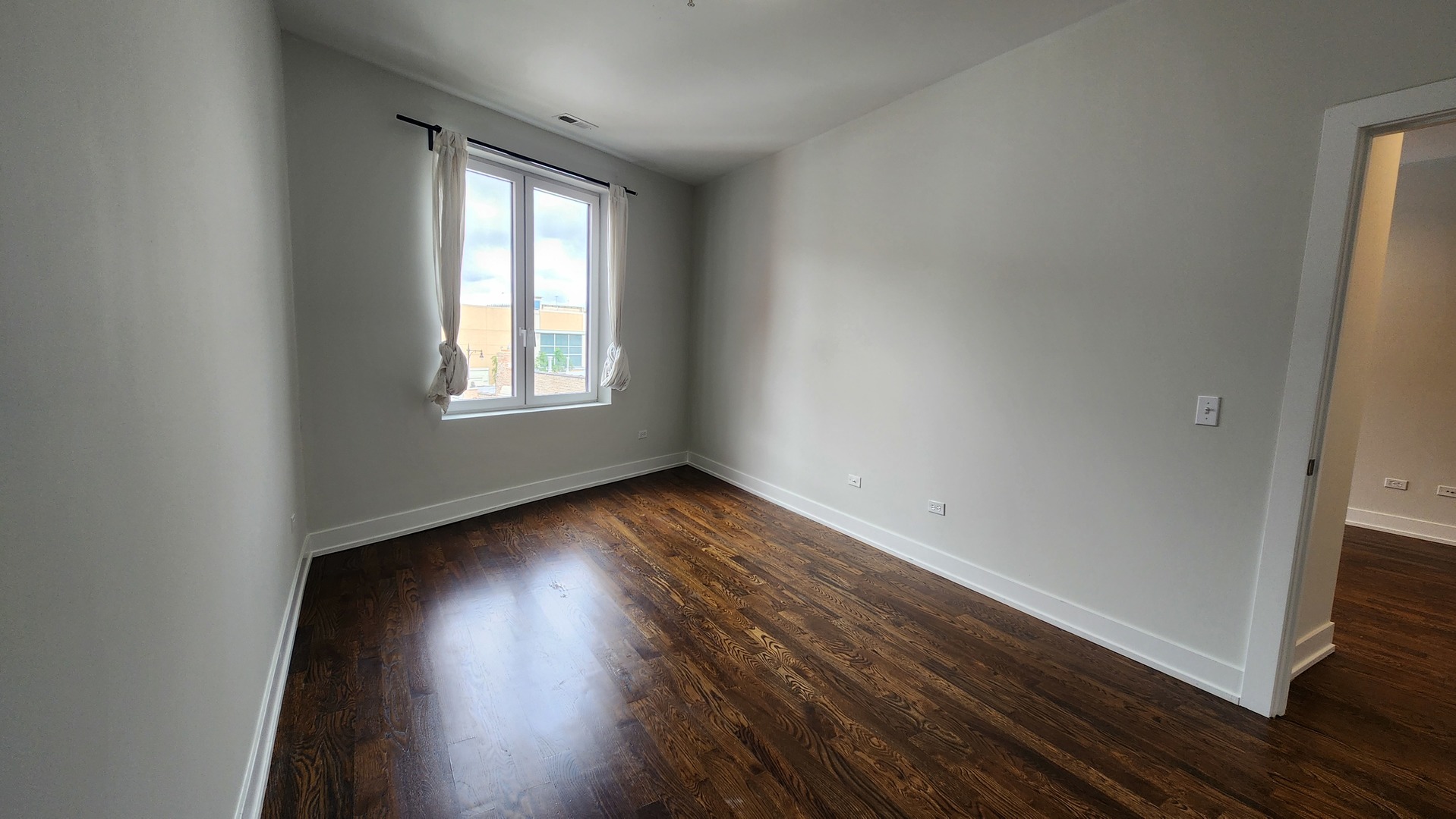 4428 North Sheridan Road, Unit 4H Chicago, IL 60640 - Photo 12 of 20