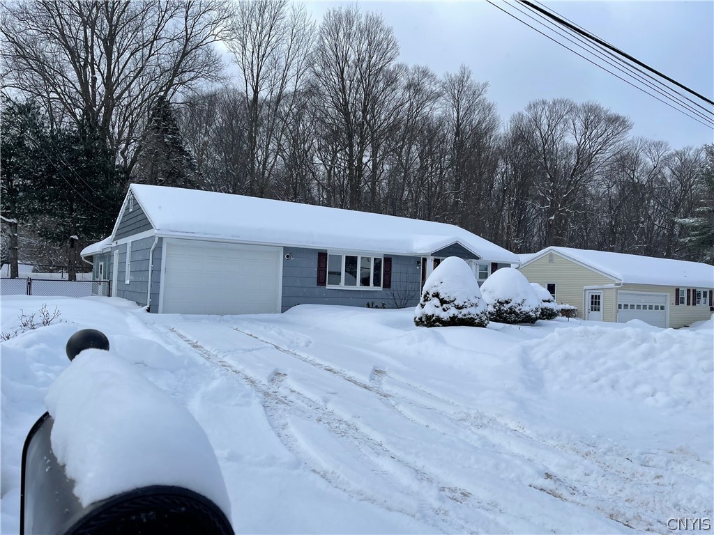 115 Charles Drive Camillus, NY 13031 - Photo 2 of 11