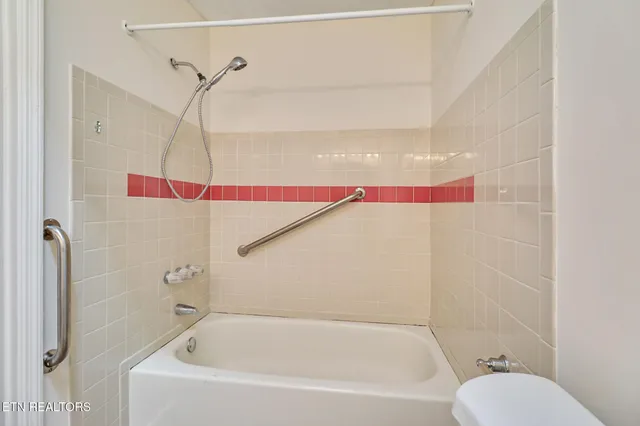 $449,900 | 3243 Highway 61, Luttrell, TN 37779