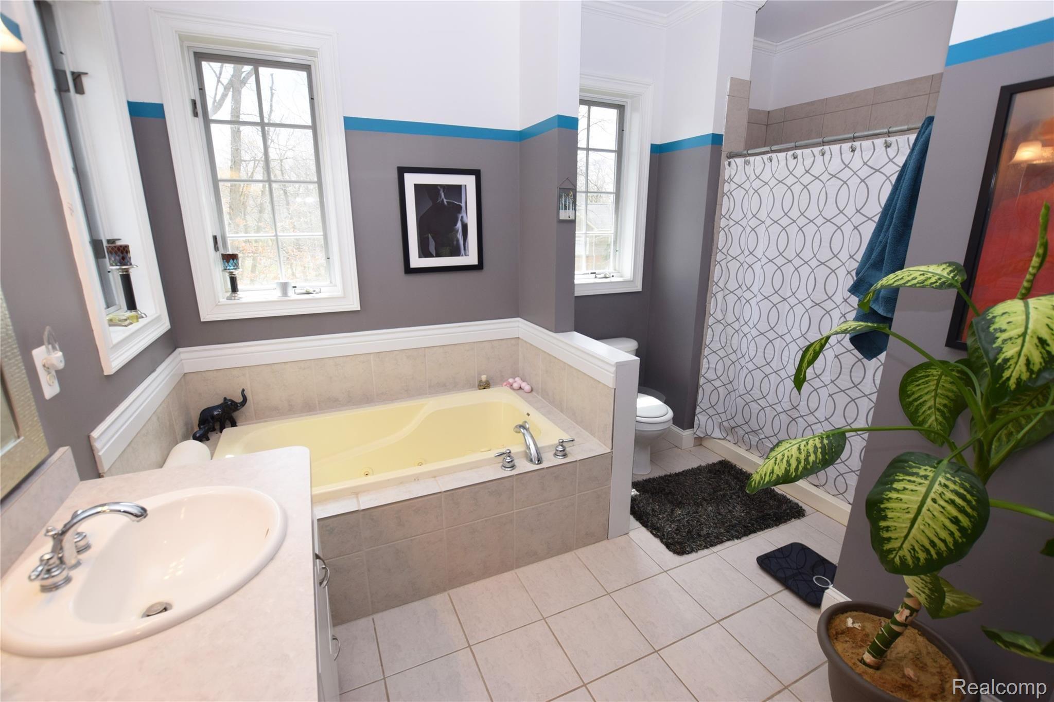 9783 Oakhill Road Holly, MI 48442 - Photo 21 of 35 Second Master Bath