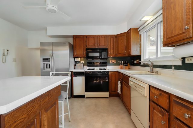525 North Rohlwing Road Palatine, IL 60074 - Photo 13 of 38 Gallery Image 13