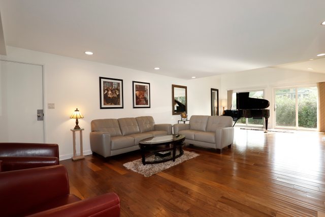 525 North Rohlwing Road Palatine, IL 60074 - Photo 14 of 38 Gallery Image 14