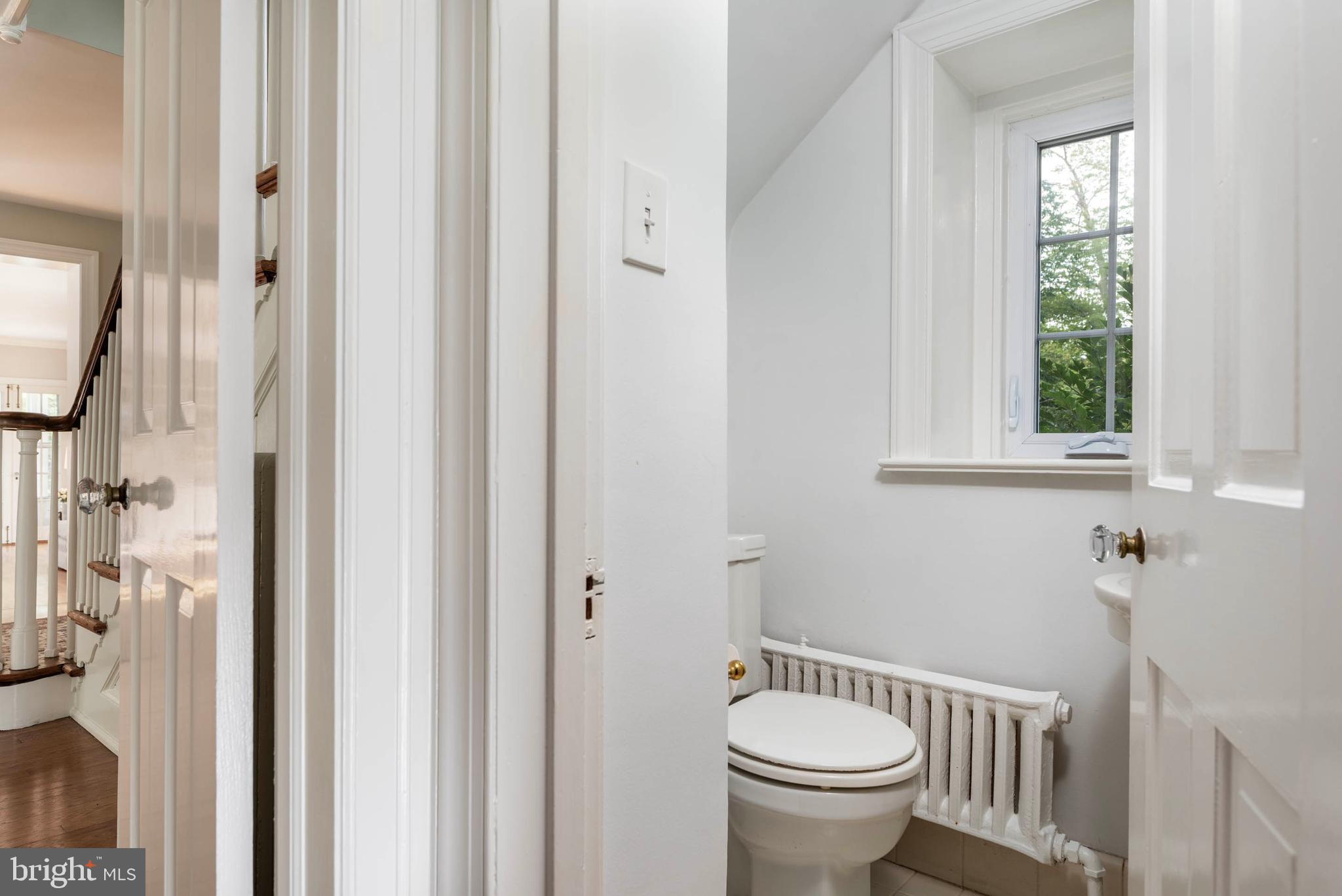 795 Harrison Road Villanova, PA 19085 - Photo 21 of 55 Powder Room (behind front hall)