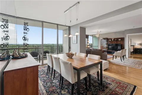 $849,000 | 700 Park Regency Place Northeast, Unit 1501, Atlanta, GA 30326