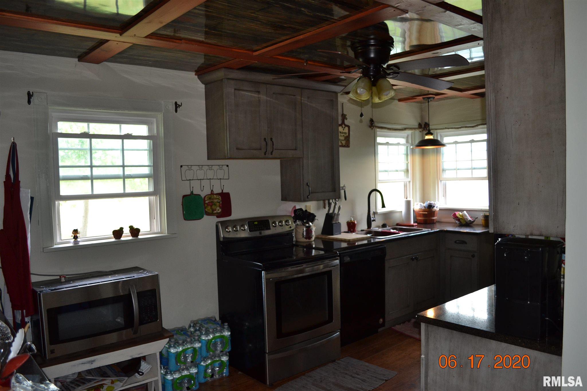 9676 East Bakerville Road Mount Vernon, IL 62864 - Photo 20 of 23 Gallery Image 20