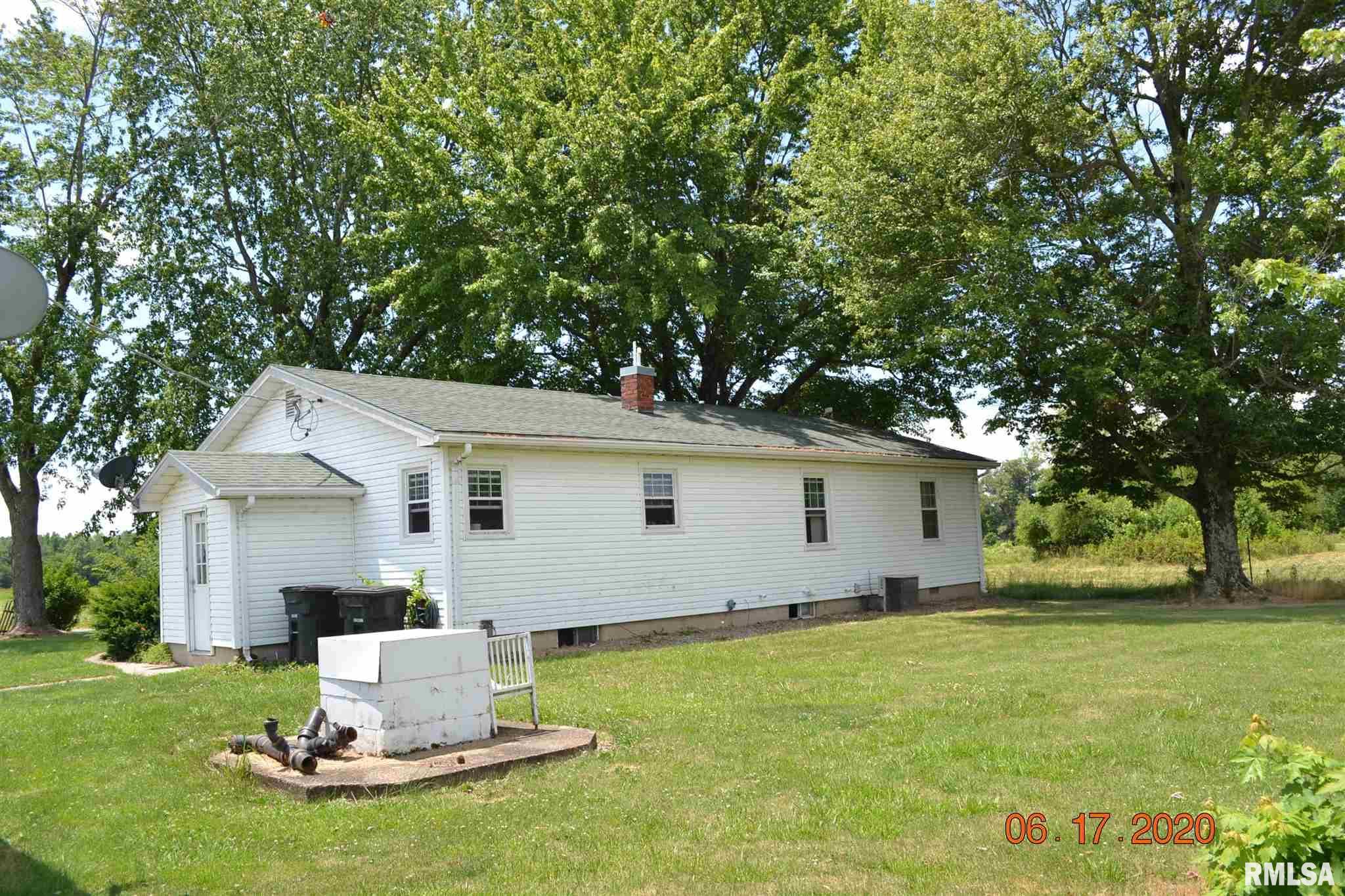 9676 East Bakerville Road Mount Vernon, IL 62864 - Photo 8 of 23 Gallery Image 8