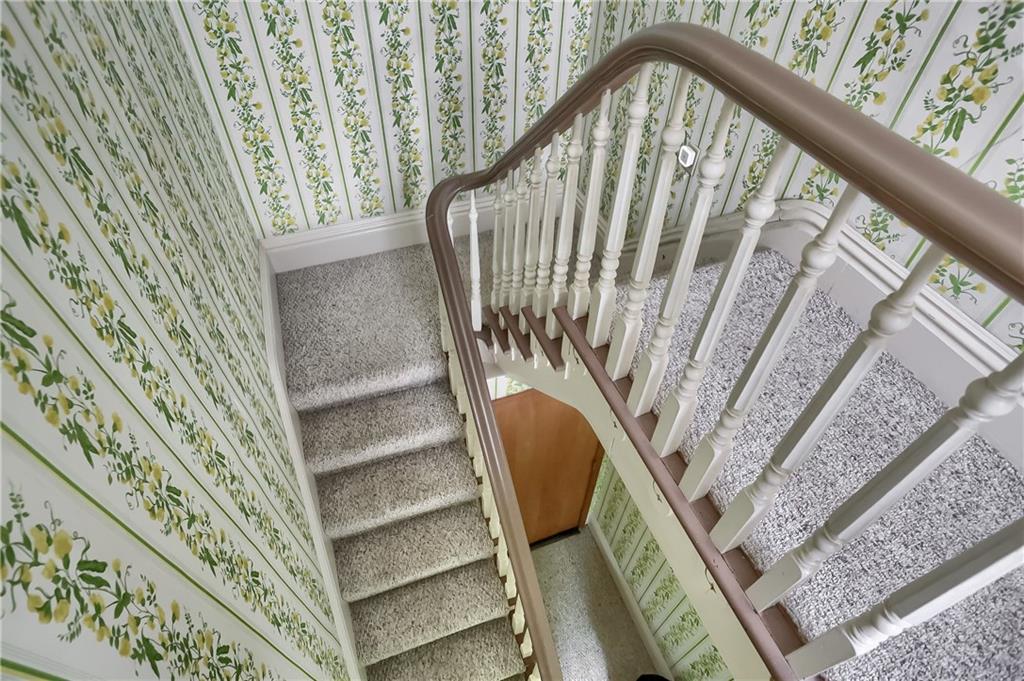 6 Quarry Road Sewickley, PA 15143 - Photo 17 of 22 Main entrance stairway