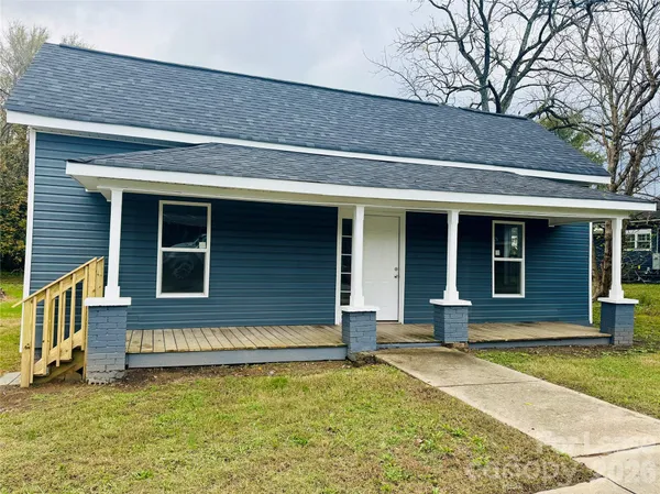 $1,500 | 508 Elm Avenue, Mount Holly, NC 28120